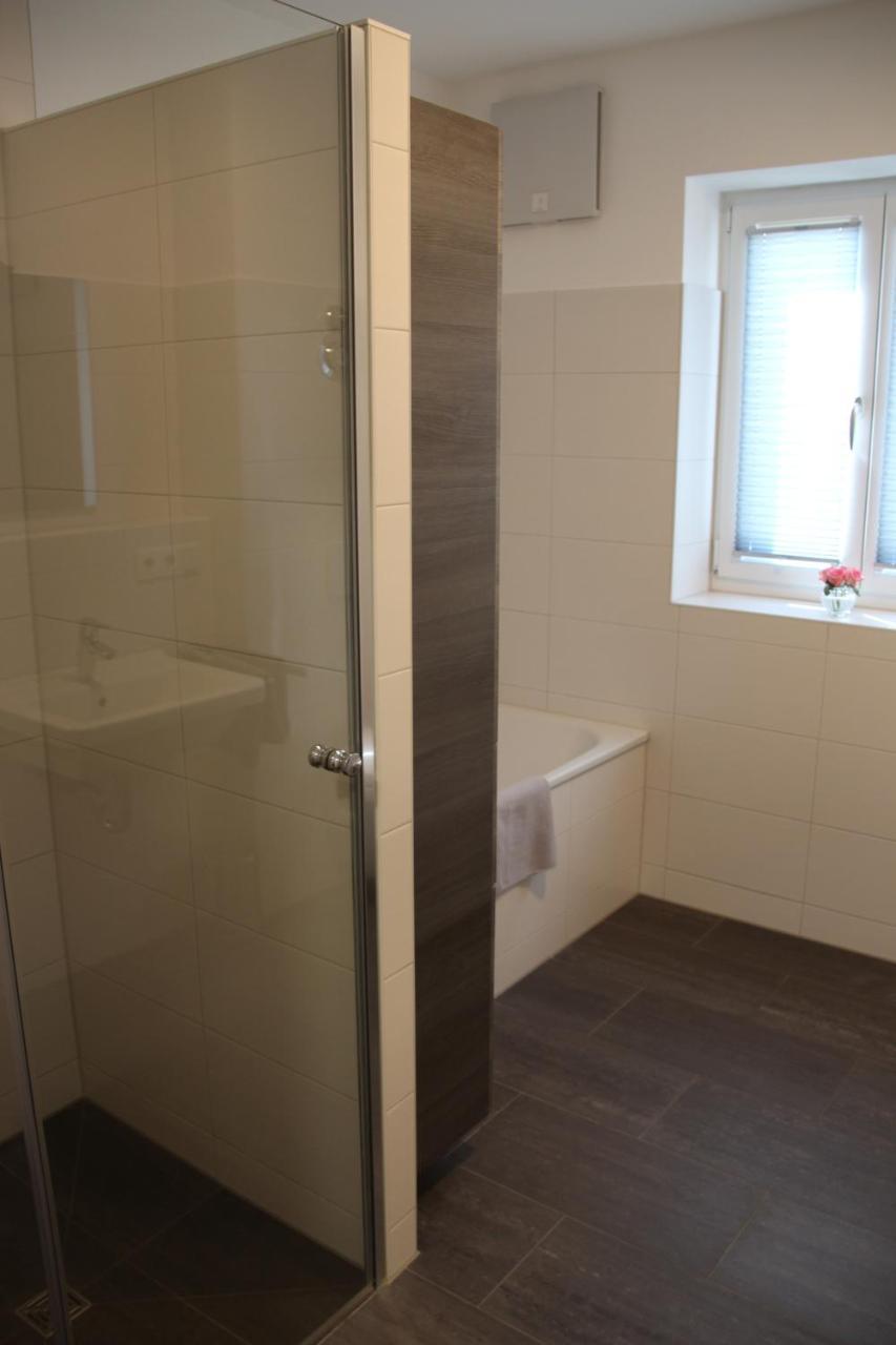 Chiemsee-Edelweiss Ferienwohnung Prien am Chiemsee Esterno foto